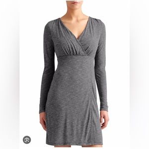 Like New Athleta Heathered gray Wrap It Up’ Long Sleeve Faux Wrap Dress Sz XXS